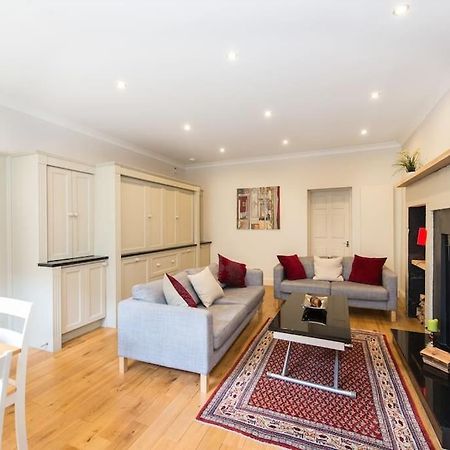Self Catering , City Centre Apartment With Parking Edinburg Exteriör bild