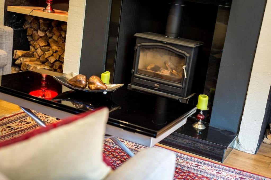 Self Catering , City Centre Apartment With Parking Edinburg Exteriör bild